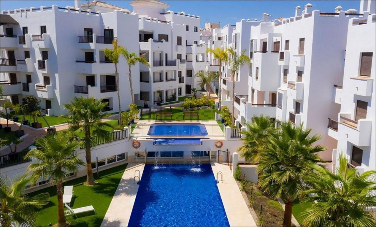 Apartamento En Salobrena Cerca Del Mar - Con Piscina, Gimnasio Y Garaje Exterior photo